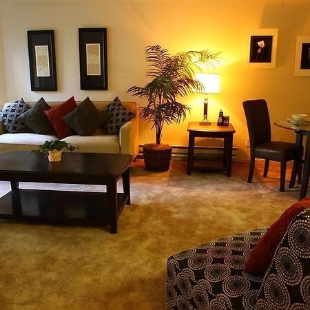 ホテルOakwood 101 San Fernando サンノゼ 部屋 写真